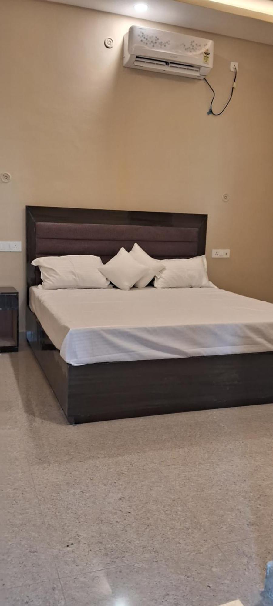 Hotel Shree Janki Palace Ayodhya Zewnętrze zdjęcie